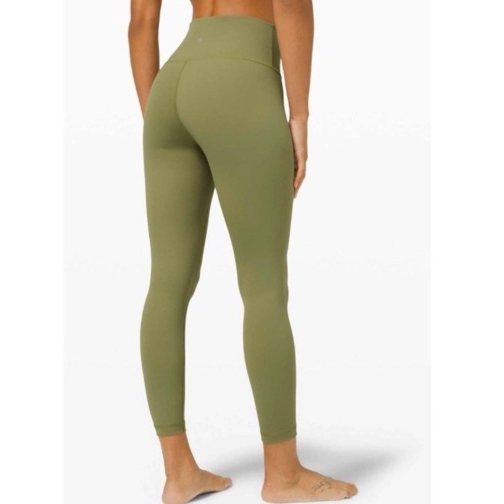 EUC Lululemon Wunder Under High-Rise Tight 25" *Full-On Luxtreme Green SIZE 6
